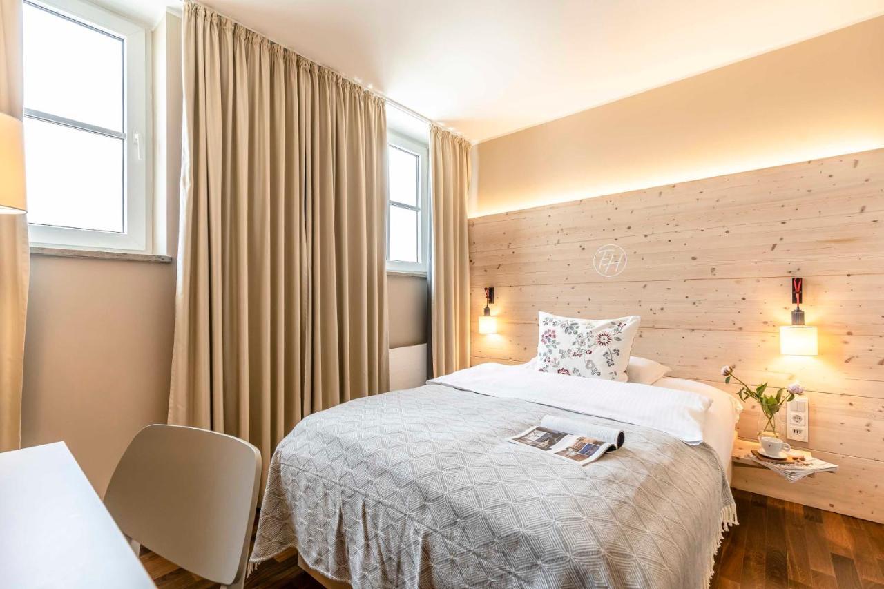 Feldmochinger Hof Hotell München Exteriör bild